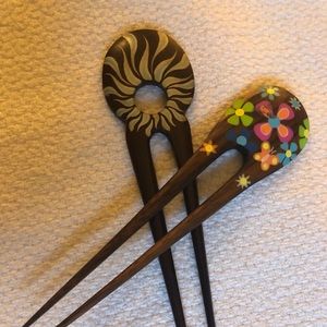 Hair accessories/sticks (set of 2)